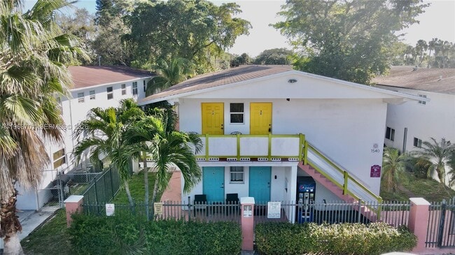 Building Photo - 1540 SW 5th Pl