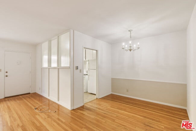 Building Photo - 1058 S Wooster St