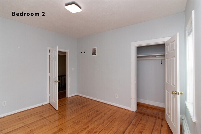 Building Photo - 212 Boylston St