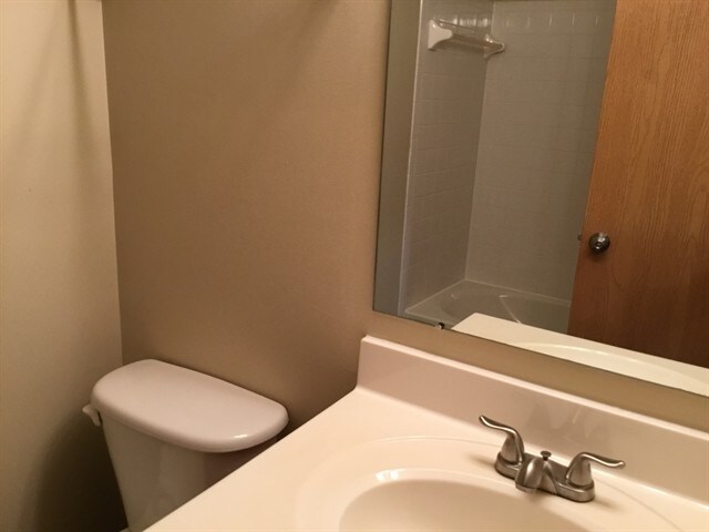 Building Photo - 35 Wrens Nest Ct