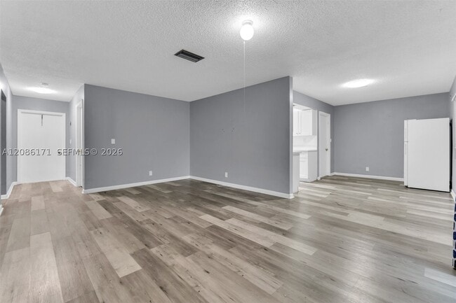 Building Photo - 608 SW 76th Terrace