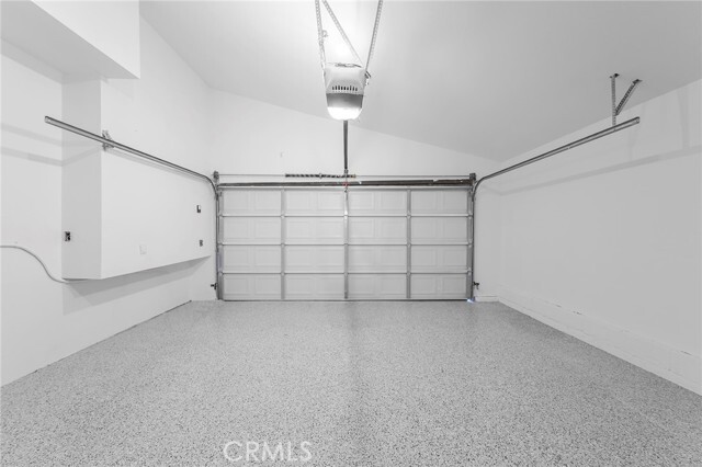Building Photo - 685 Nyes Pl