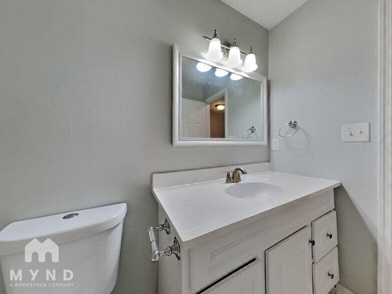 Building Photo - 545 Haymarket Ct