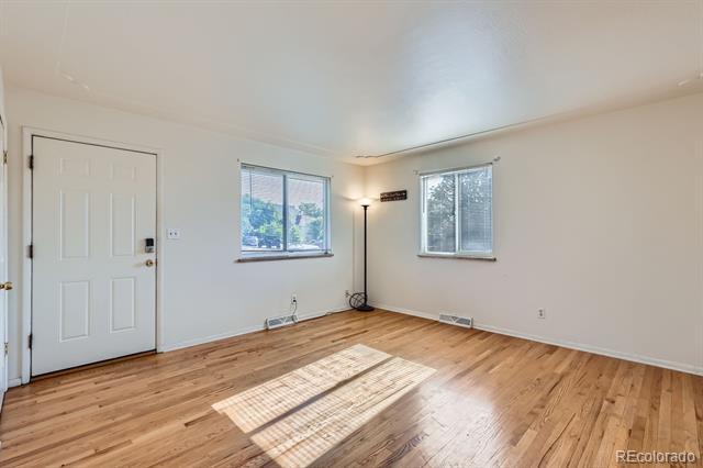 Building Photo - 3911 Lipan St