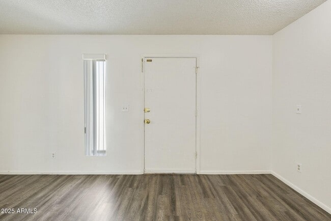 Building Photo - 756 Joan D Arc Ave