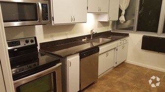 Kitchen - 8701 Delgany Ave