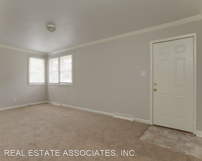 Building Photo - 3 br, 1 bath House - 1122 Fiske Street