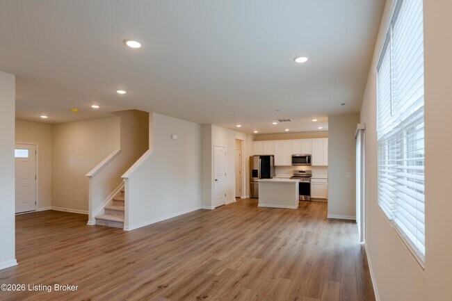 Building Photo - 2023 Lyndon Green Cir