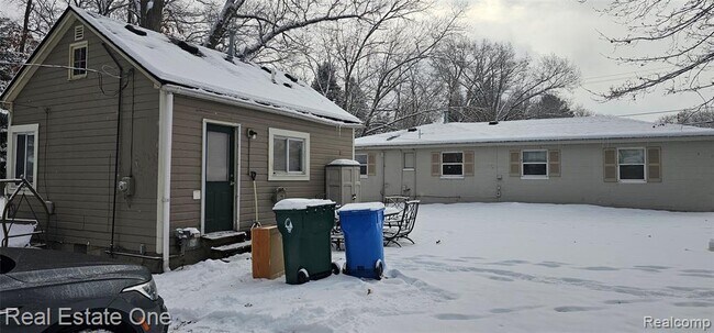 Building Photo - 8845 Orrick St