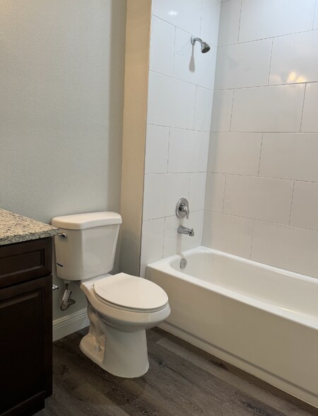 Building Photo - 526 Kilimanjaro Dr