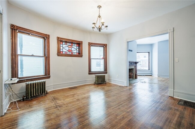 Building Photo - 500 Oxford St