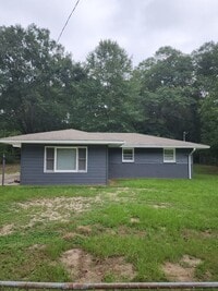 Building Photo - BEAUTIFUL 3 BEDROOMS 2 BATHS IN PHENIX CITY