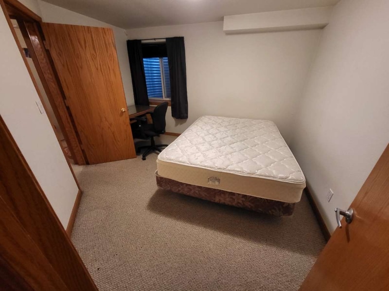 Building Photo - 1115 W Swallow Rd