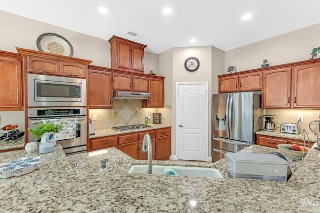 Building Photo - Brighton Estates Luxury 4-Bedroom Home with Pool, Office, Outdoor Kitchen & Paid Solar – Saves Ov...