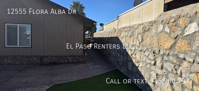 Building Photo - 12555 Flora Alba Dr