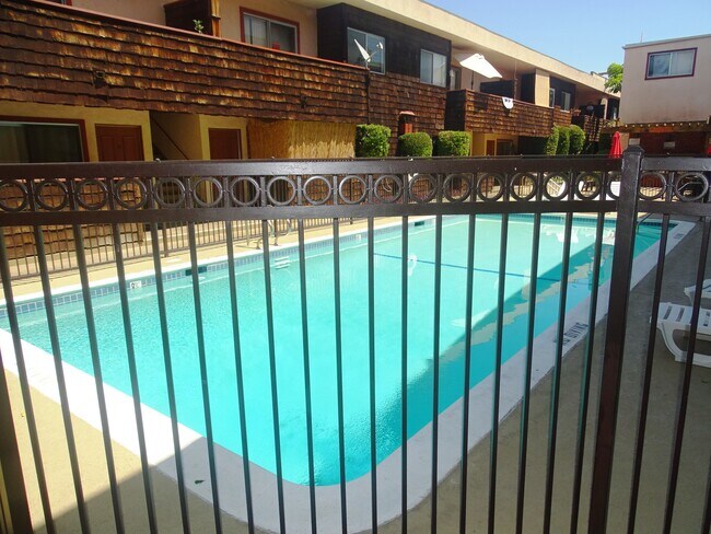 Building Photo - 5403 Newcastle Ave