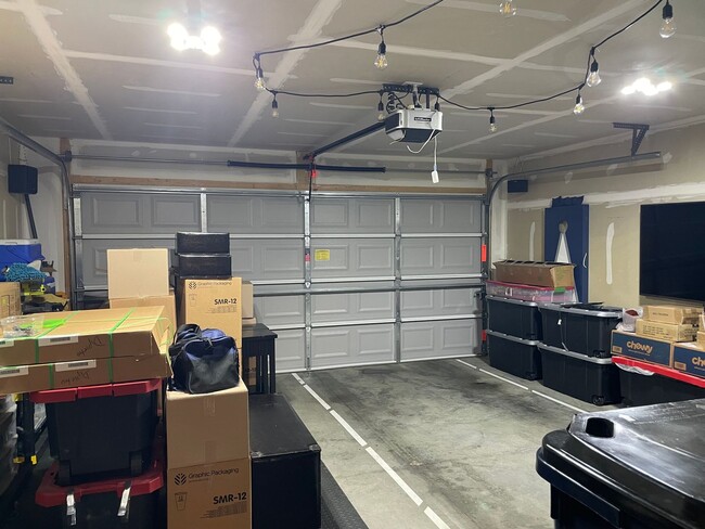 Building Photo - Luxury New Construction Townhome in Lime Spring Village 3 Bedroom 2.5 Bathroom