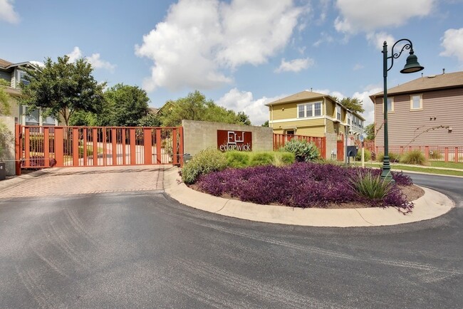 Building Photo - Gorgeous Edgewick Condo - Available Now!