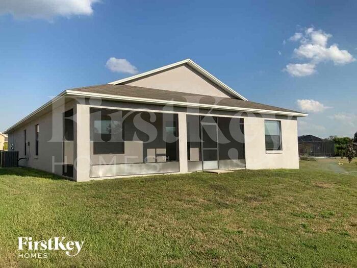 Building Photo - 3445 Longview Ln