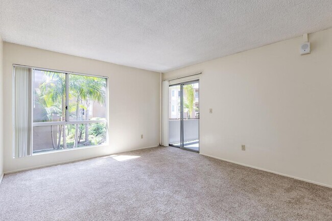 Building Photo - Dorchester Apartments | Spacious 1 & 2 Bedroom Apartments Near SDSU