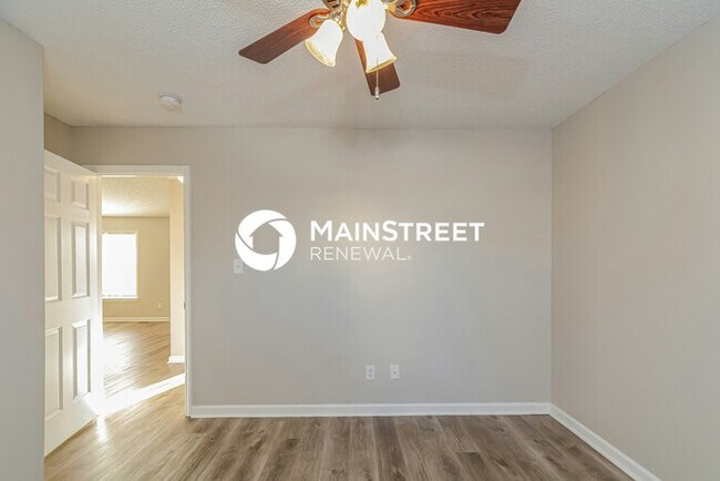 Building Photo - 3 Bedroom Pet-Friendly Home in Raleigh, NC with Main Street Renewal