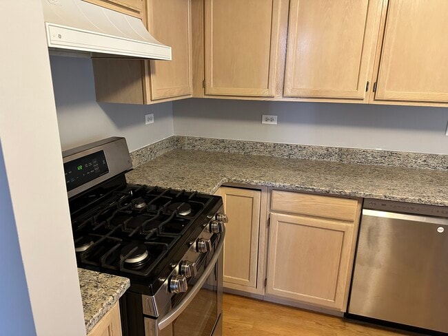 Building Photo - 1337 Georgetown Dr