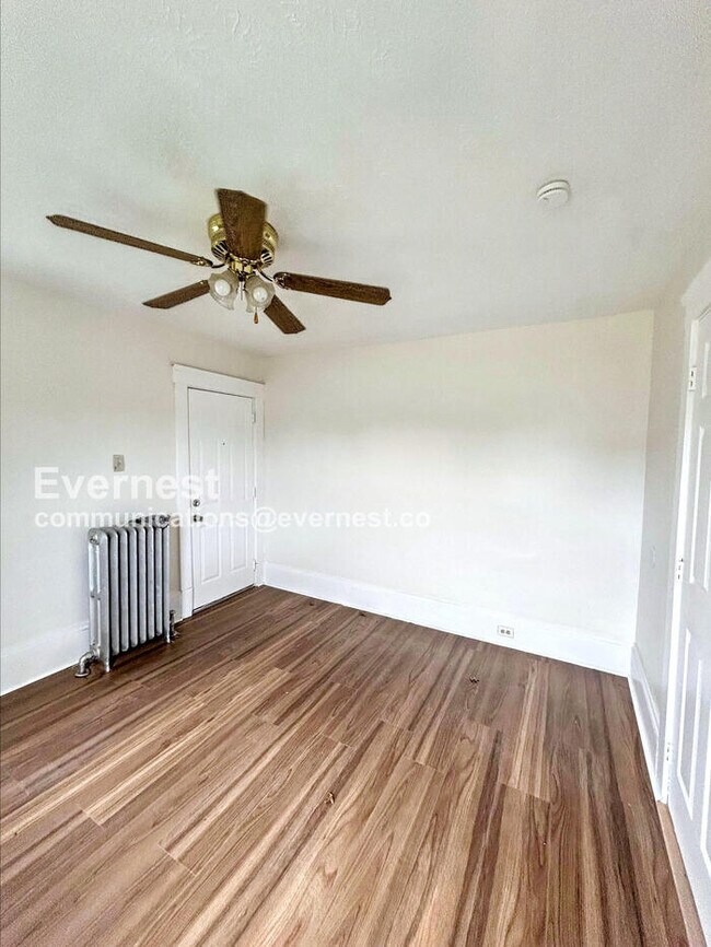 Building Photo - 1794 W 54th St
