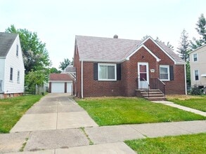 Building Photo - 4 Bed - 1.5 Bath Cape Cod for Rent in Eucl...