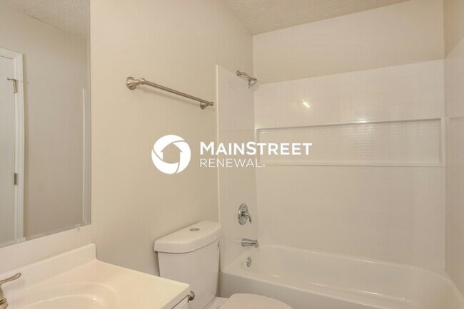 Building Photo - 4 Bedroom Pet-Friendly Home in Ellenwood, GA with Main Street Renewal