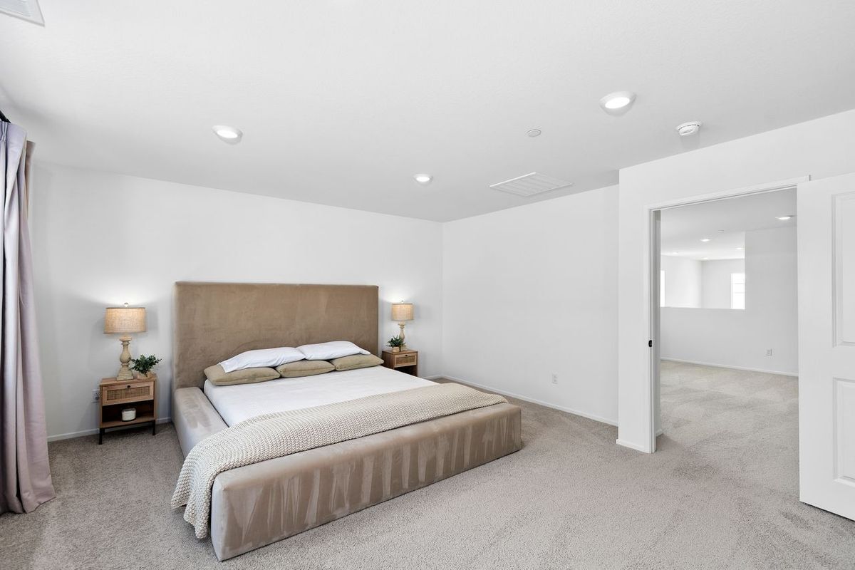 Building Photo - 28876 Camaro