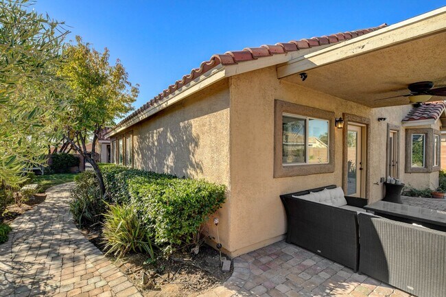 Building Photo - Stunning Aliante Single-Story with Casita ...