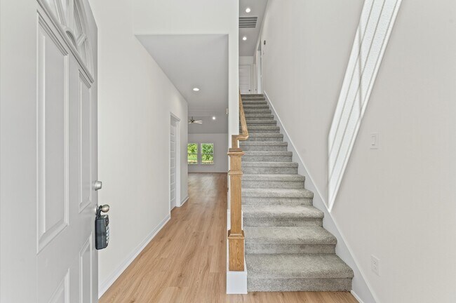 Building Photo - 11824 Whirlaway Dr