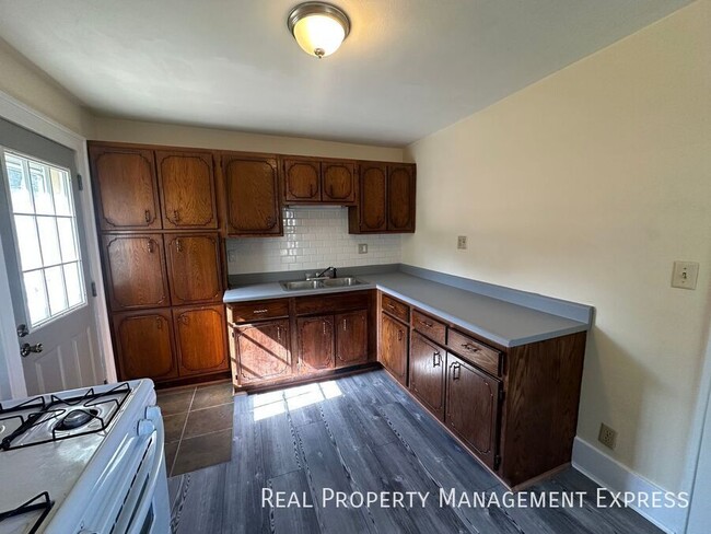 Building Photo - 1 Bed 1 Bath Main-Level Living in Sioux Falls