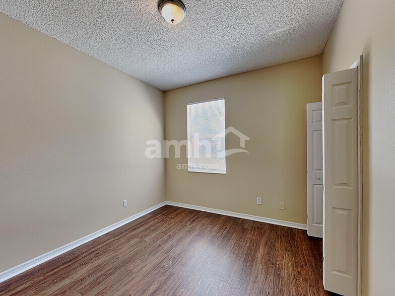 Building Photo - 14766 Kristenright Ln