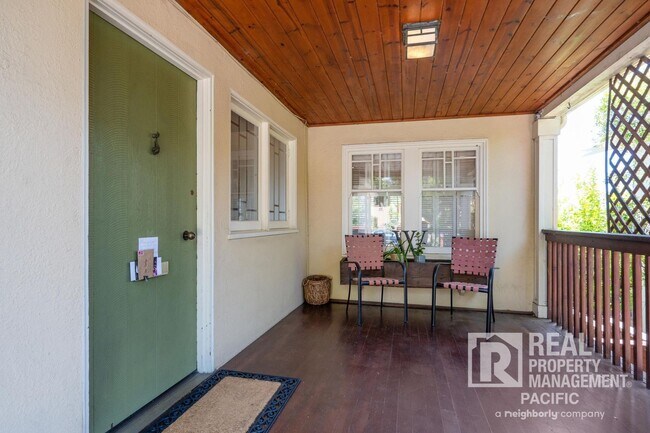 Building Photo - Beautiful North Berkeley Craftsman with Bay View