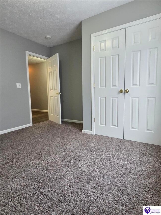 Building Photo - 171 Red Hawk Dr