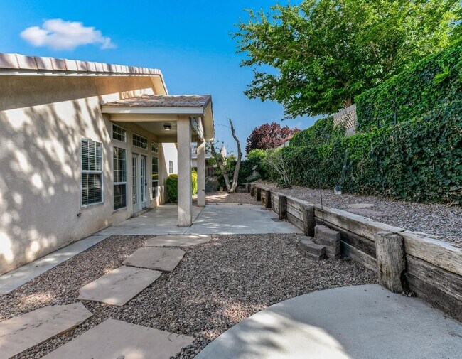 Building Photo - 4304 Prairie Hill Pl NW