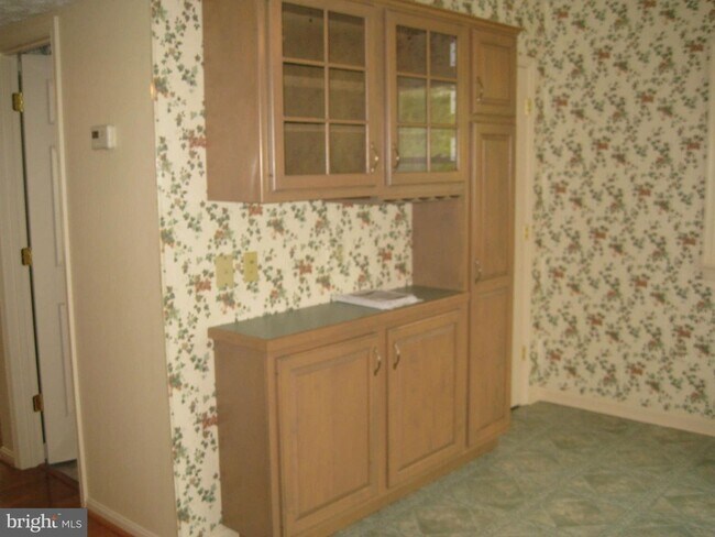 Building Photo - 317 Ash Hollow Dr