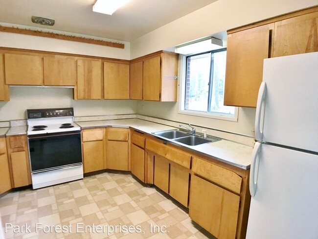 Building Photo - 3 br, 1 bath House - 1904 N. Oak Lane