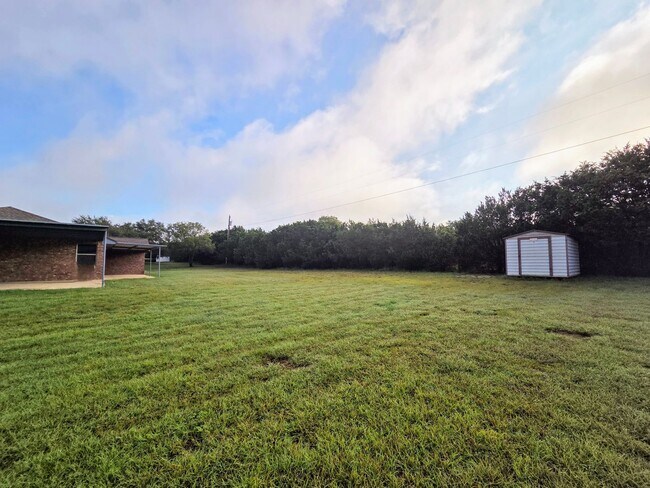 Building Photo - 3-Bed, 2-Bath Home for Rent in Kempner, TX