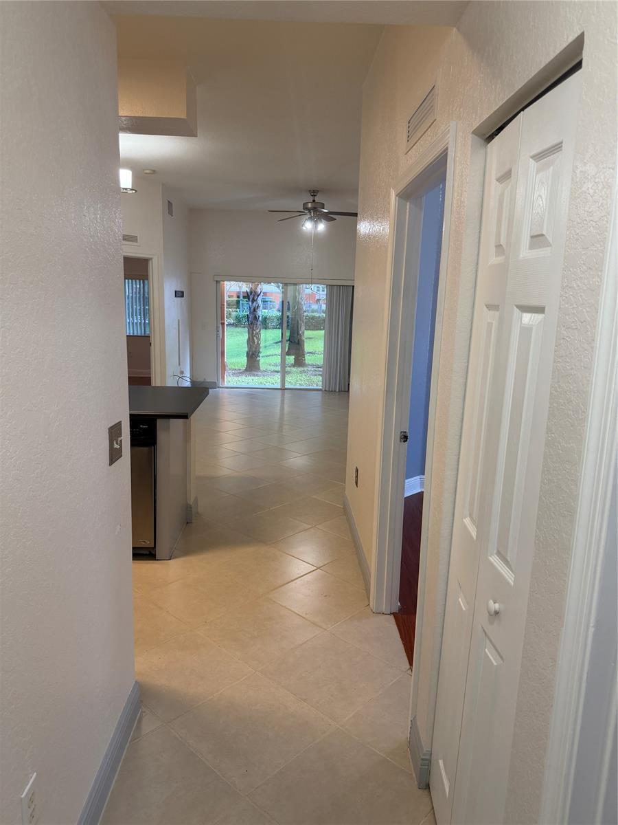 Building Photo - 3340 Palomino Dr