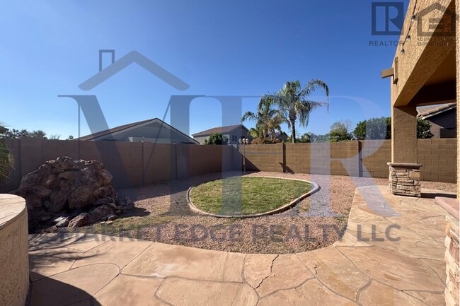 Building Photo - 3Bed/2.5Bath Home at Guadalupe/Crismon Rd! $399 MOVE-IN SPECIAL! Ready for Immediate Move-In!