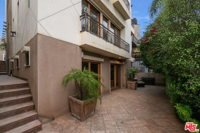 Building Photo - 4115 Roma Ct