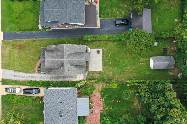 Building Photo - 970 Kirkham Ave