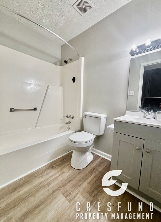 Building Photo - 4 BED, 2 BATH AVAILABLE AND READY FOR MOVE IN TODAY!