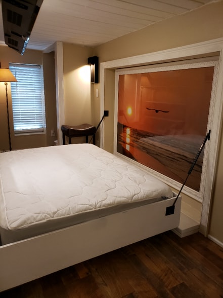 Building Photo - 26 Hanover St