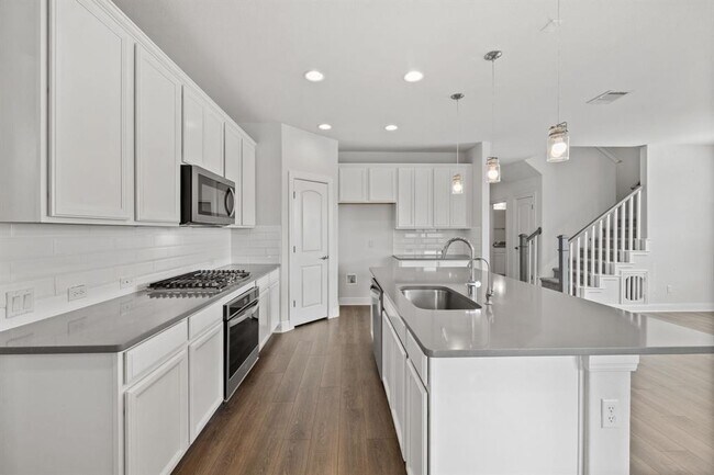 Building Photo - 138 Fern Dr