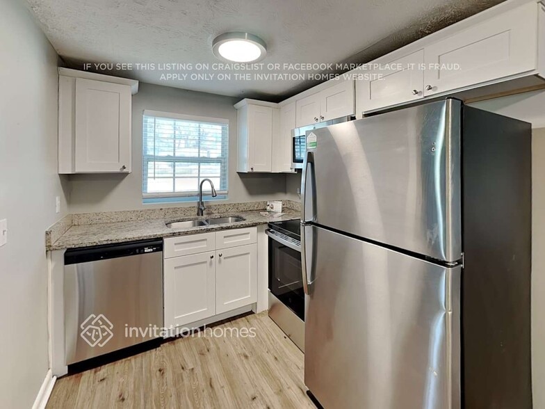 Building Photo - 347 Capella Rd