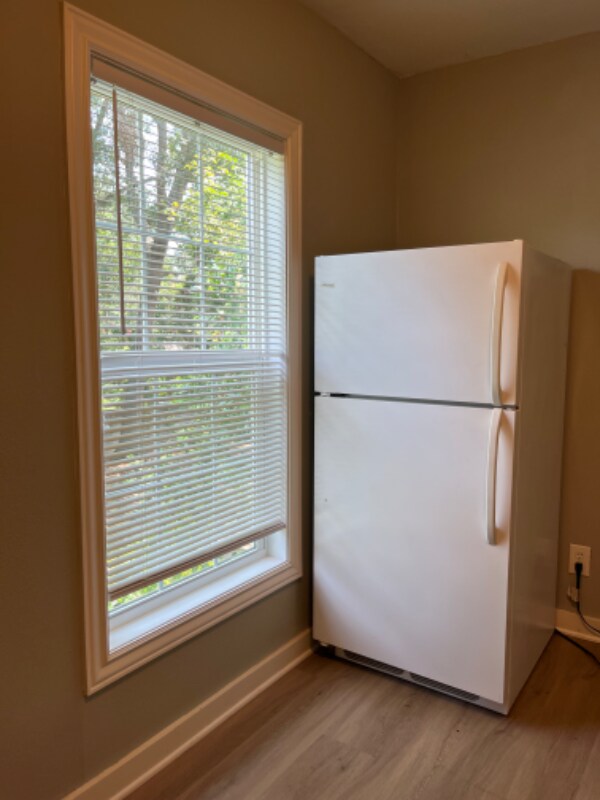 Building Photo - 608 Price St