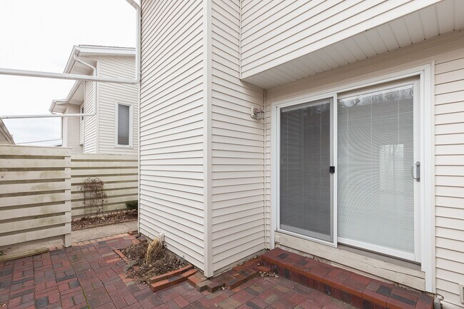 Building Photo - 3084 Parkwild Dr